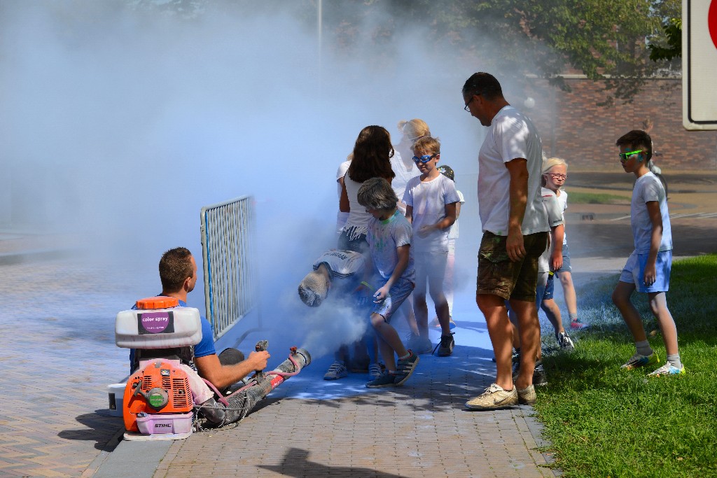 ../Images/Color fun run 2015 029.jpg